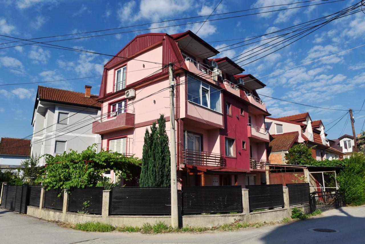 House Petar Apartment โอครีด ภายนอก รูปภาพ